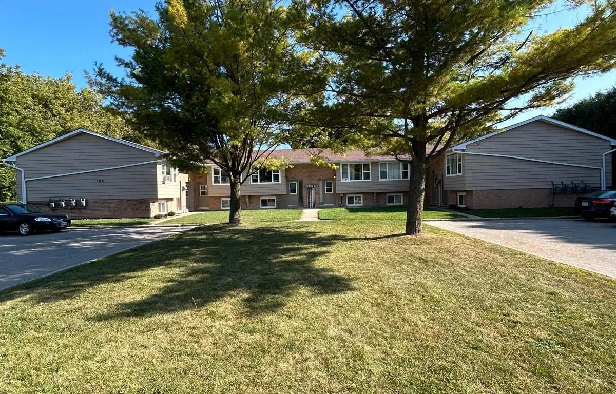 103 King St, Minto, ON N0G 1Z0