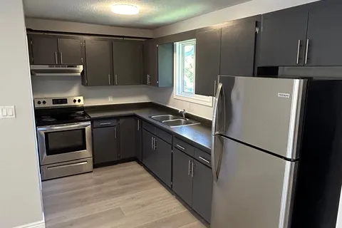 103 King St, Minto, ON N0G 1Z0