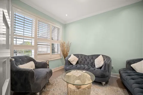 62 French Dr, Mono, ON L9W 6T3