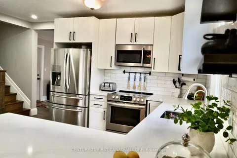 294 Broadway St, Tillsonburg, ON N4G 3R7