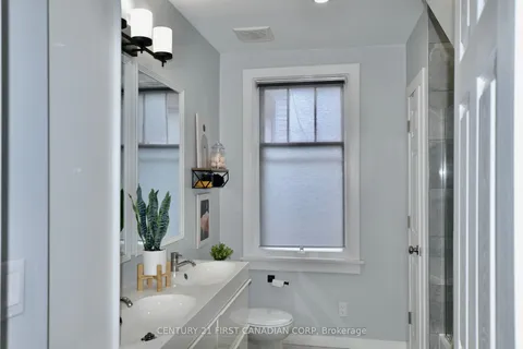 294 Broadway St, Tillsonburg, ON N4G 3R7