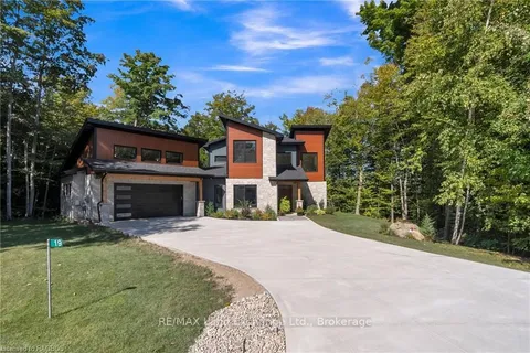 19 Walker Way, South Bruce Peninsula, ON N0H 2G0