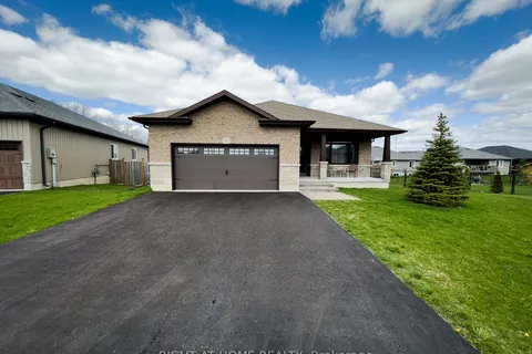 15 Spartan Crt, Quinte West, ON K8V 0G5