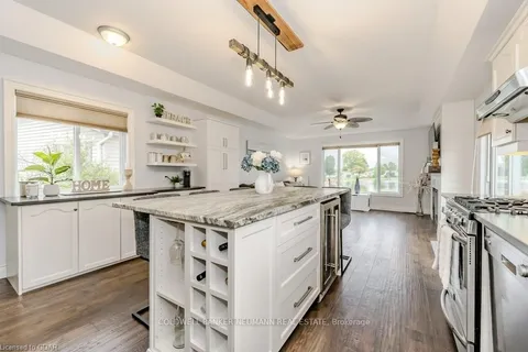 25 Trillium Beach Dr, Puslinch, ON N1H 6H9