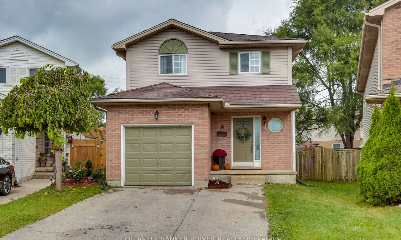 9 PONDS EDGE Crt, London, ON N5Z 5C4