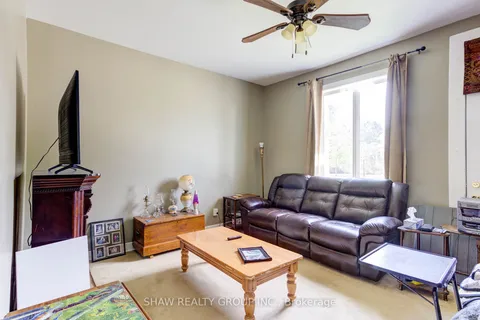 37 Elora St, Minto, ON N0G 1M0