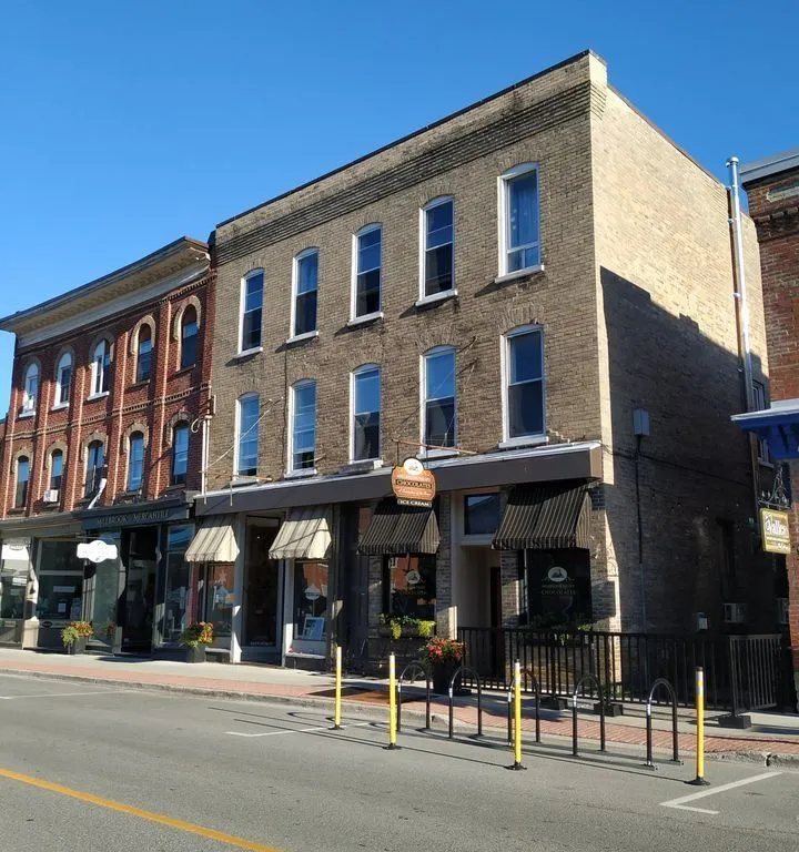 32 King St, Cavan Monaghan, ON L0A 1G0