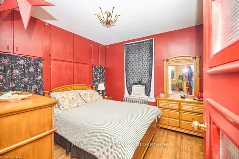 258 Mitchell St, Port Colborne, ON L3K 1Y6