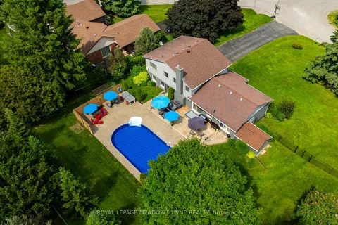 1 Robinson Rd, Mono, ON L9W 6Y1