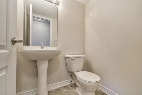 61 Ohara Lane, Hamilton, ON L9K 0C6