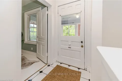 37 Audrey Ave, Guelph, ON N1E 5Y1