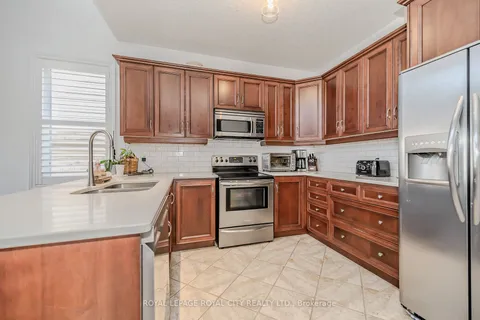 30 Geddes Cres, Guelph, ON N1G 5K2