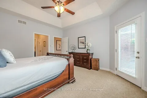 122 Kortright Rd, Guelph, ON N1G 0A6