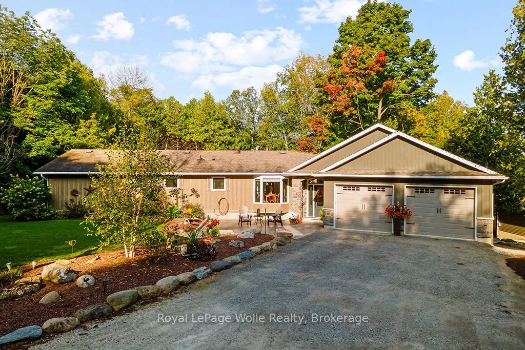 105 Golden Pond Dr, South Bruce Peninsula, ON N0H 2T0