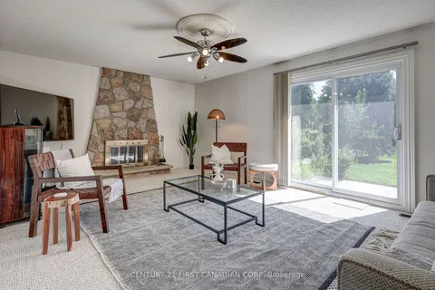 916 FARNHAM Rd, London, ON N6K 1S1