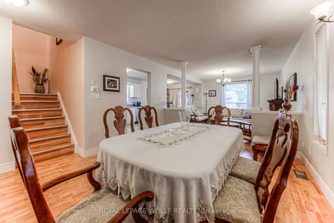 732 Grand Banks Dr, Waterloo, ON N2K 4M2