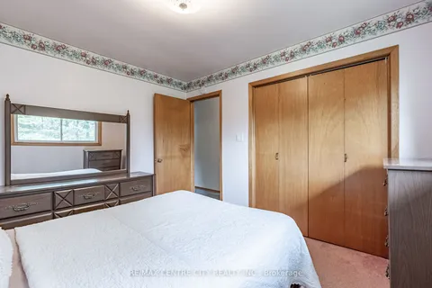 387 John St, Aylmer, ON N5H 2E3