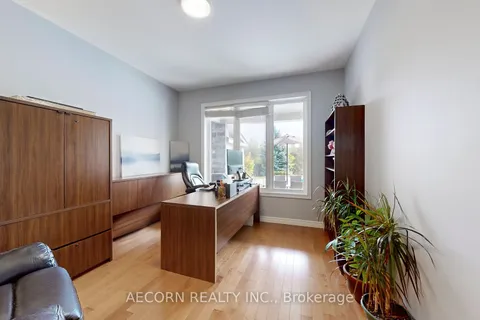 79 Kestrel St, Kitchener, ON N2K 4K1