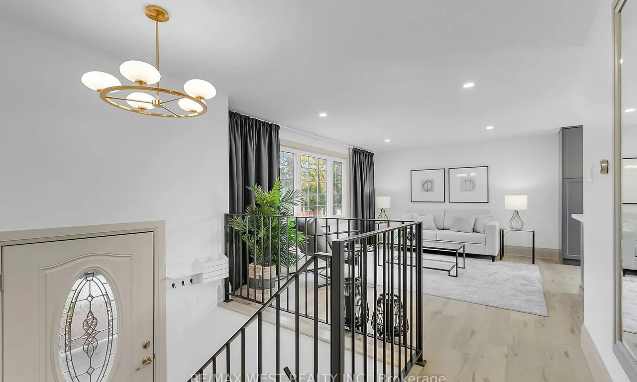 129 Mallard Cres, Waterloo, ON N2V 1E3