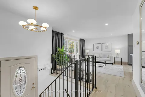 129 Mallard Cres, Waterloo, ON N2V 1E3