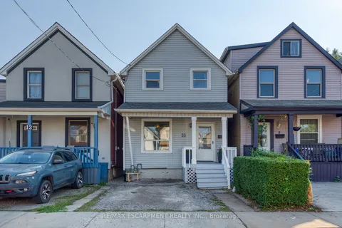 10 Roxborough Ave, Hamilton, ON L8L 1X8