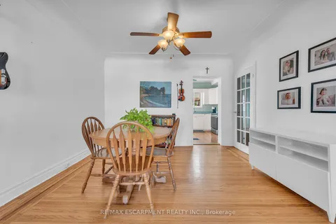 10 Roxborough Ave, Hamilton, ON L8L 1X8