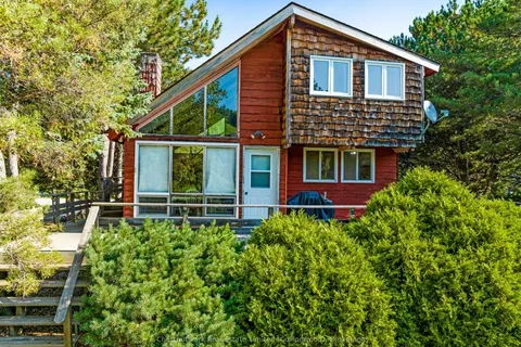 141 Carmichael Cres, Blue Mountains, ON L9Y 0R2