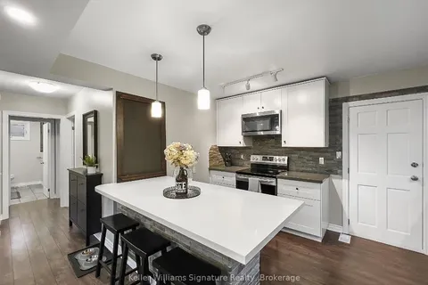 6 Eldorado Crt, Hamilton, ON L9C 2P9
