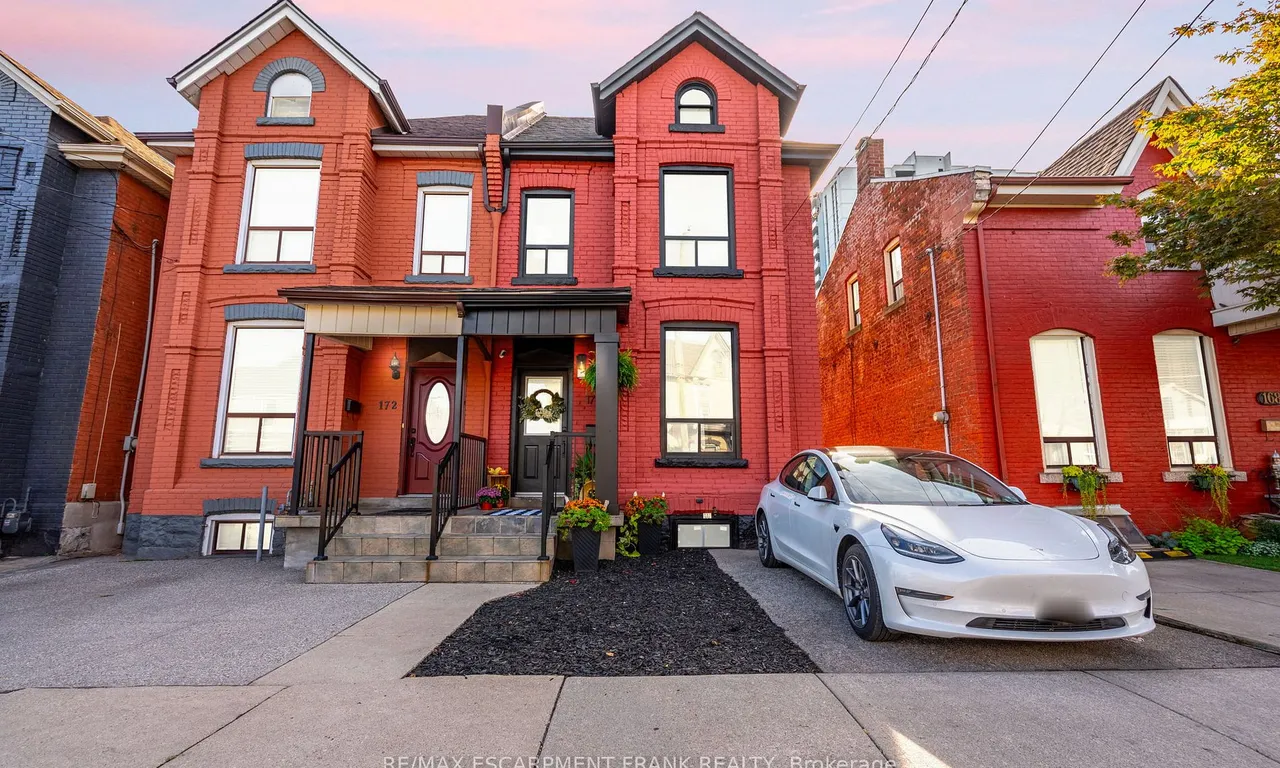 170 RAY St, Hamilton, ON L8R 2Y2