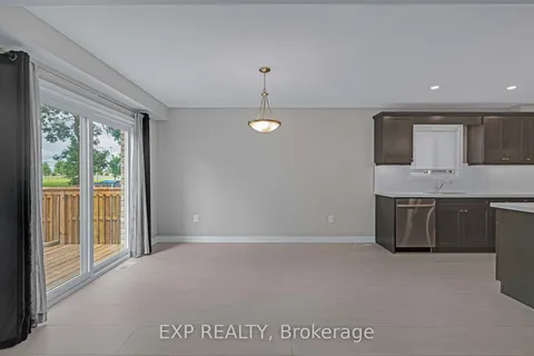 15 Laurent Ave, Welland, ON L3B 0E2