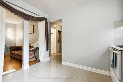 225B Cedarbrae Ave, Waterloo, ON N2L 4S6