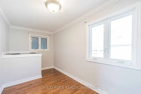 205 Ivon Ave, Hamilton, ON L8H 5S9