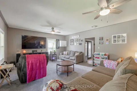 3297 Elgin Street, Brooke-Alvinston, ON N0N 1A0