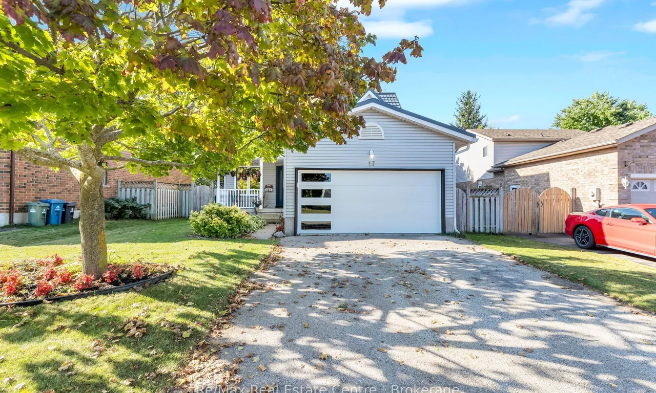 17 Abbeywood Cres, Guelph, ON N1K 1T9