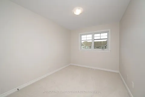 1513 Scarlet St, Kingston, ON K7K 7J8