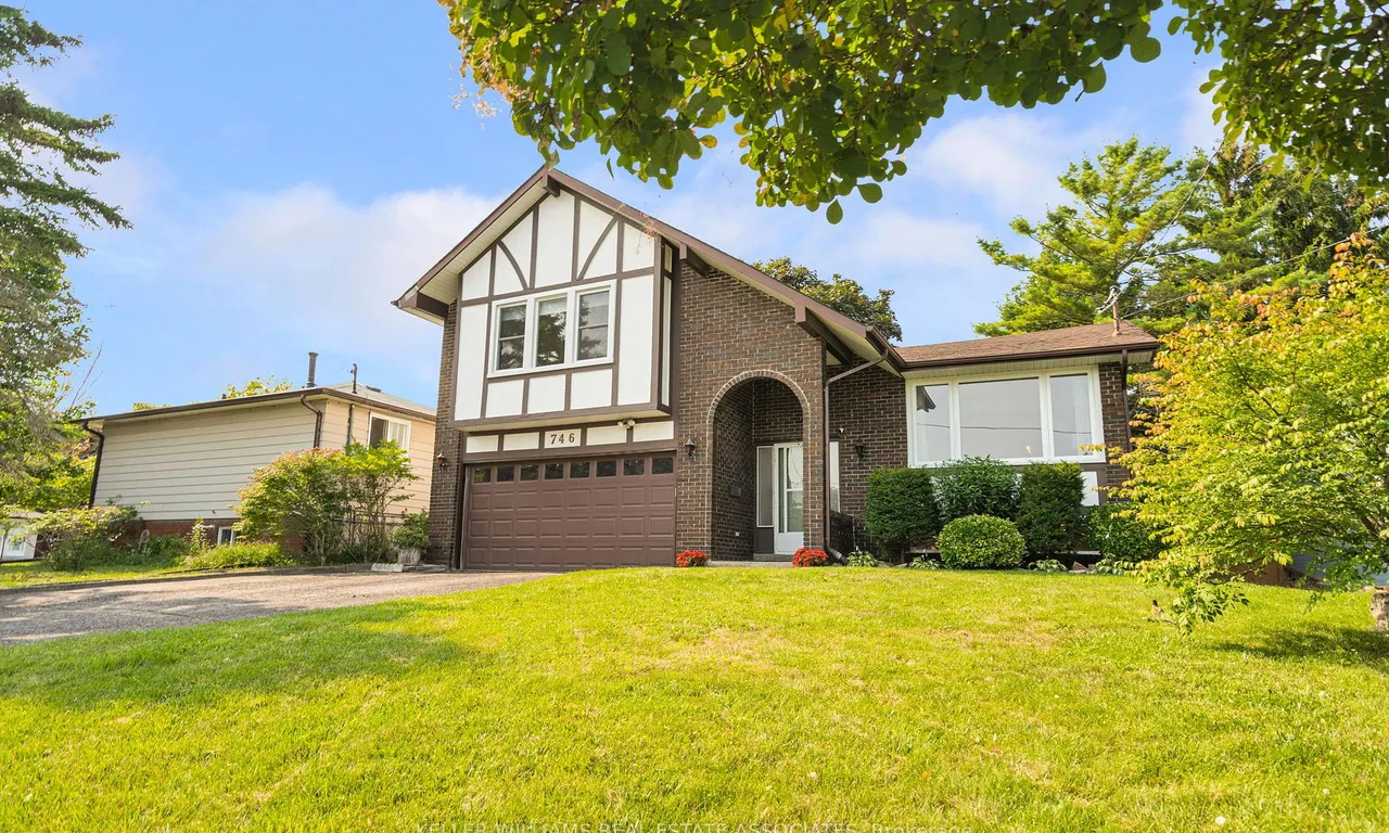 746 Northwood Dr, Cobourg, ON K9A 4W2