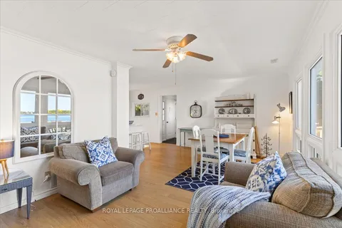 415 Sunrise Dr, Prince Edward County, ON K8N 4Z7