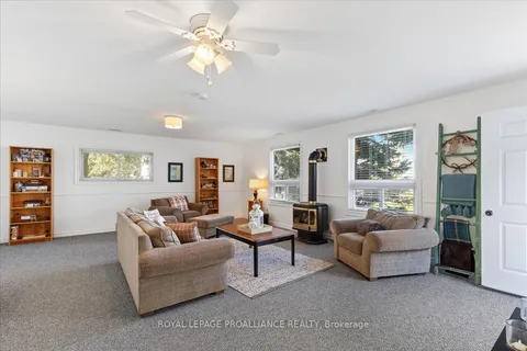415 Sunrise Dr, Prince Edward County, ON K8N 4Z7