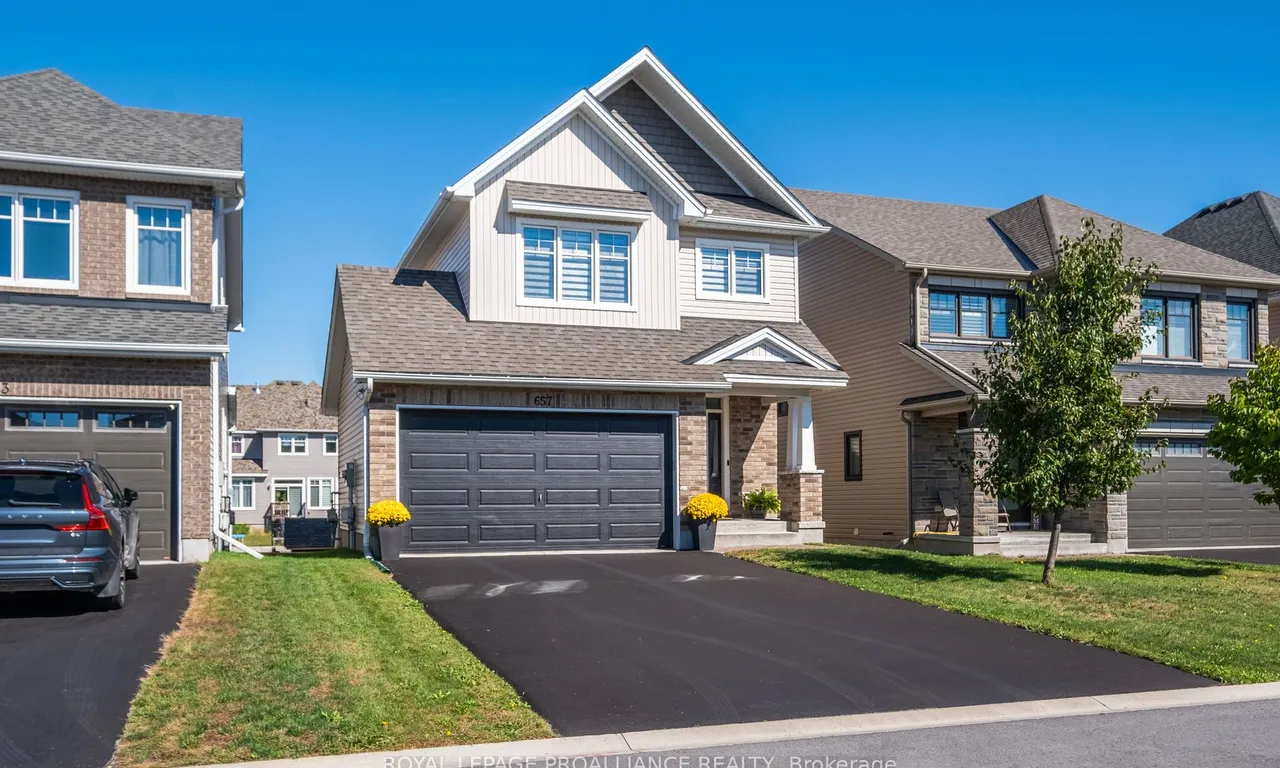 657 Gwen Ave, Kingston, ON K7P 0M2
