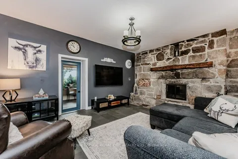 8292 Wilson St, Guelph/Eramosa, ON L0P 1B0