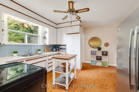 142 Lane St, Guelph, ON N1E 4N5