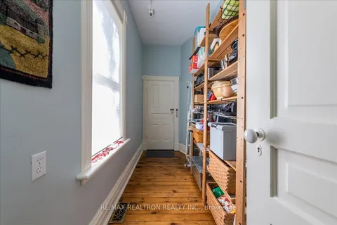 48 Napier St, Blue Mountains, ON N0H 2P0