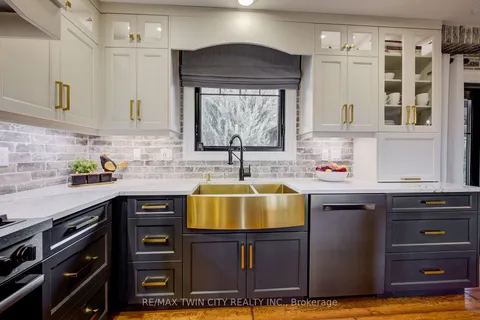 118 Patrick St, North Perth, ON N4W 0K7