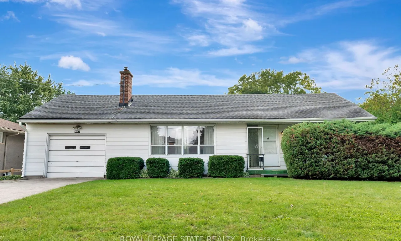 8365 Twenty Rd, Hamilton, ON L9B 1J1