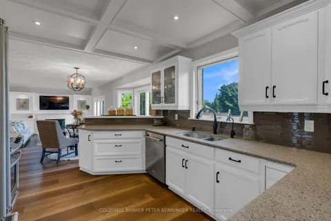 275 4th St Cres, Hanover, ON N4N 3S9