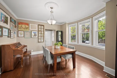407 Aberdeen Ave, Hamilton, ON L8P 2R9