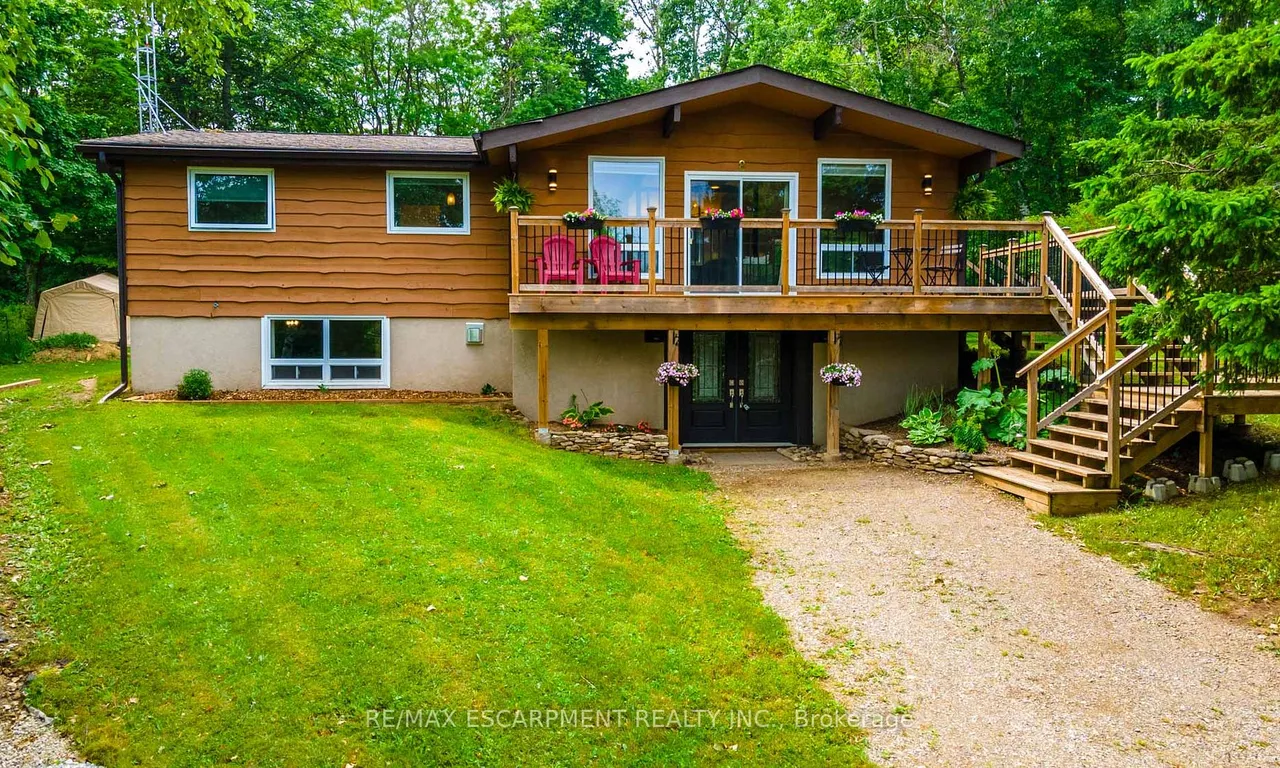 8 Laela Cres, Mulmur, ON L9V 2V7
