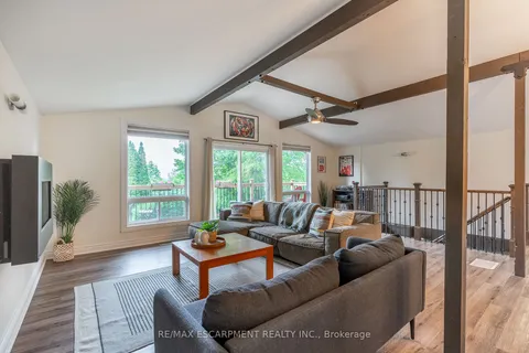 8 Laela Cres, Mulmur, ON L9V 2V7