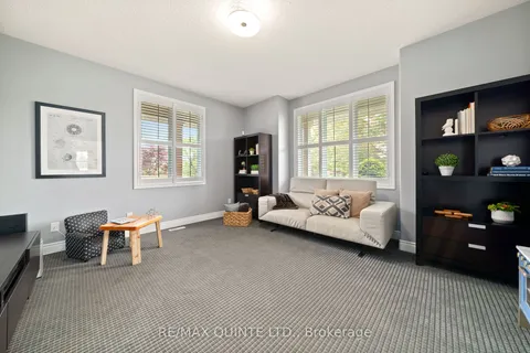 48 Settlers Landing Dr, Quinte West, ON K8R 0A9