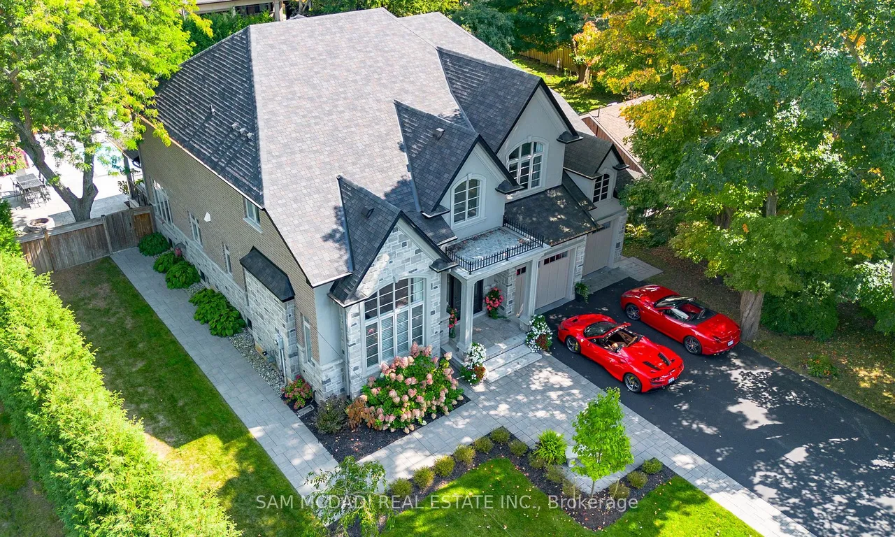 113 Lloyminn Ave, Hamilton, ON L9G 1H4